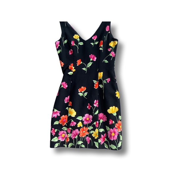 Perfect Summer Cocktail Dress - Picture 3 of 3